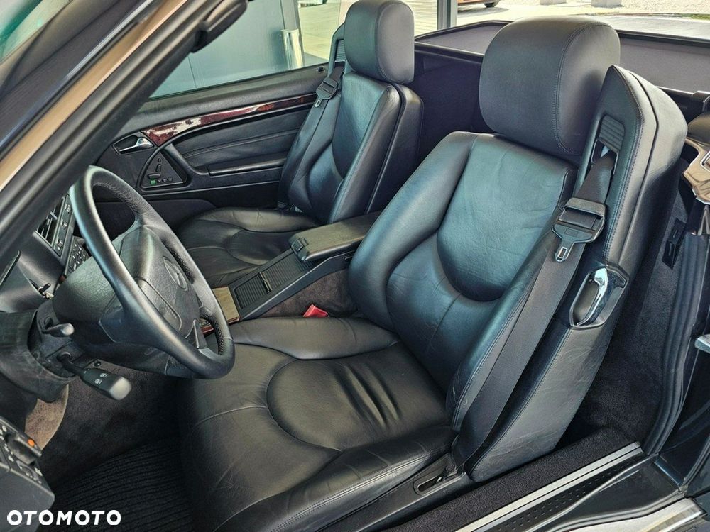 Mercedes-Benz SL - 34