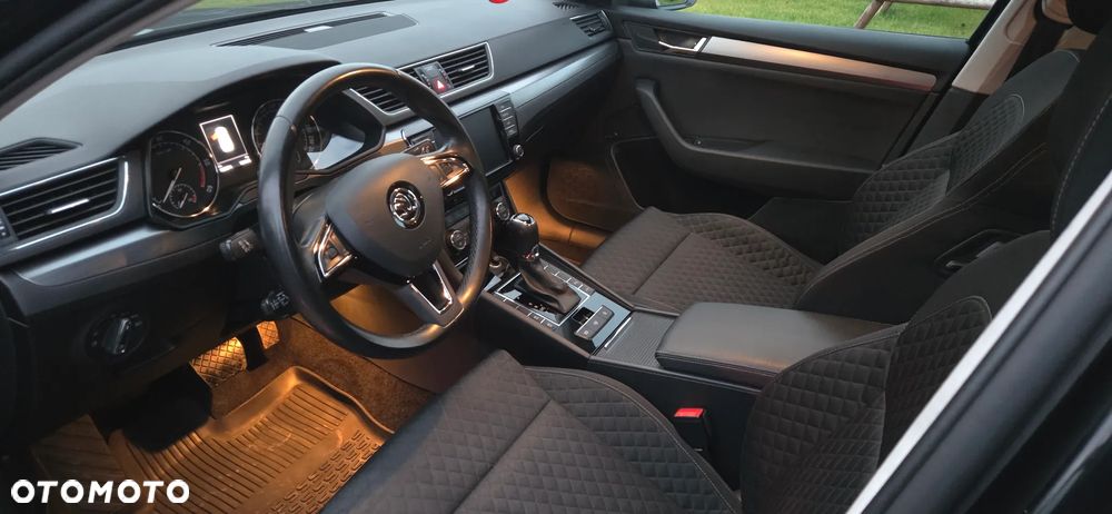 Skoda Superb 2.0 TDI Style DSG - 6