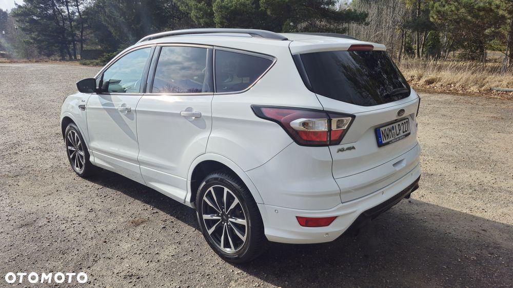Ford Kuga 1.5 EcoBoost 2x4 ST-Line - 6