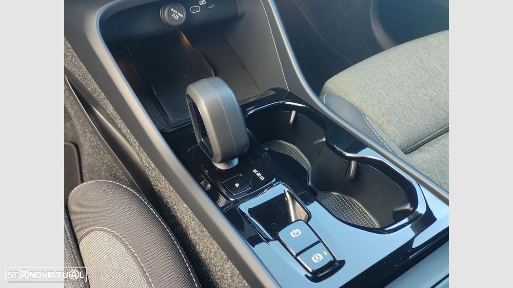 Volvo XC 40 2.0 B3 Black Edition - 21