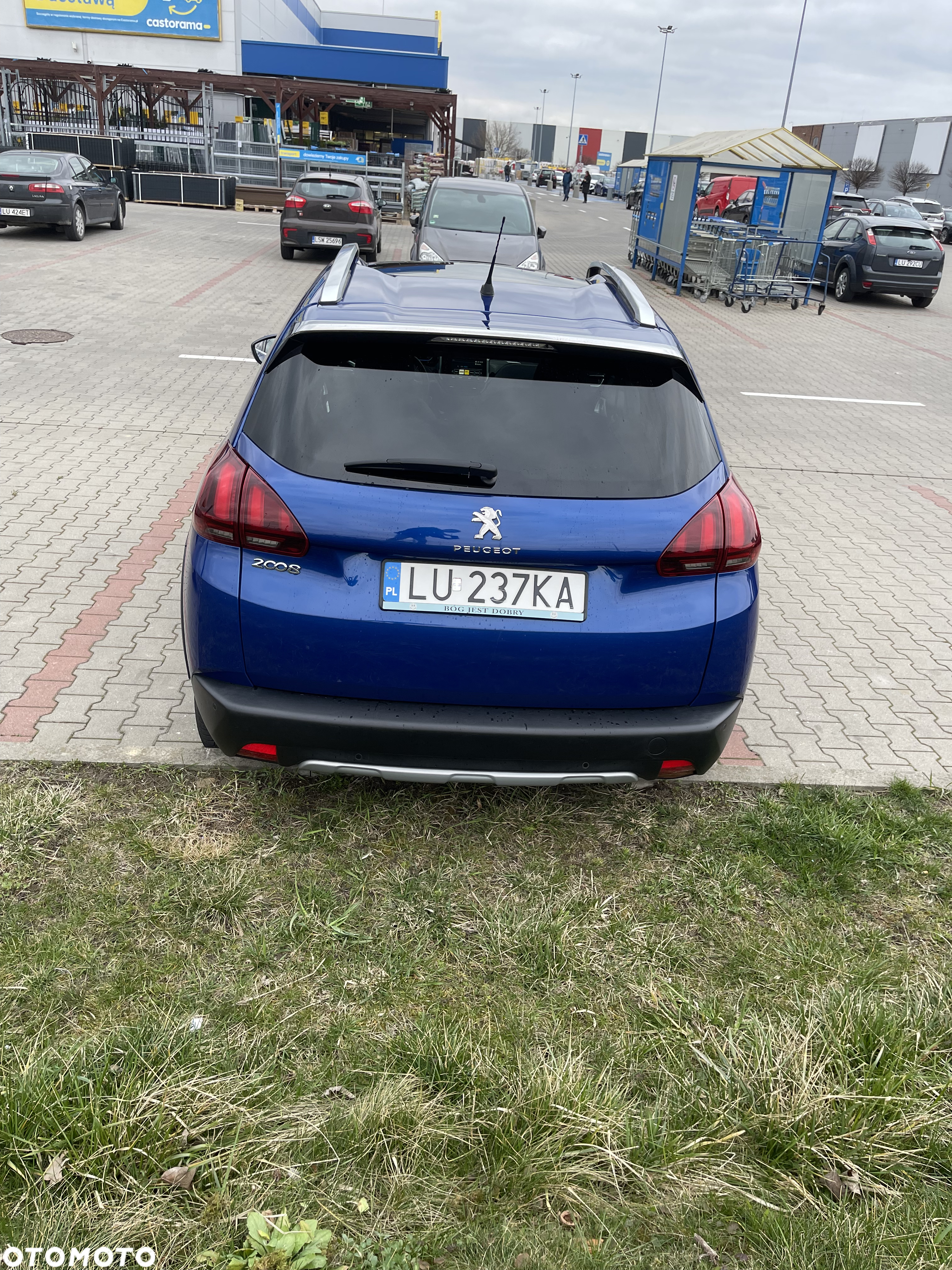 Peugeot 2008 1.2 Pure Tech GPF Allure S&S EAT6 - 4