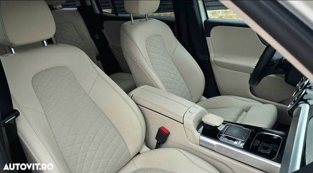 Mercedes-Benz GLB 220 d 4MATIC 8G-DCT AMG Line - 37