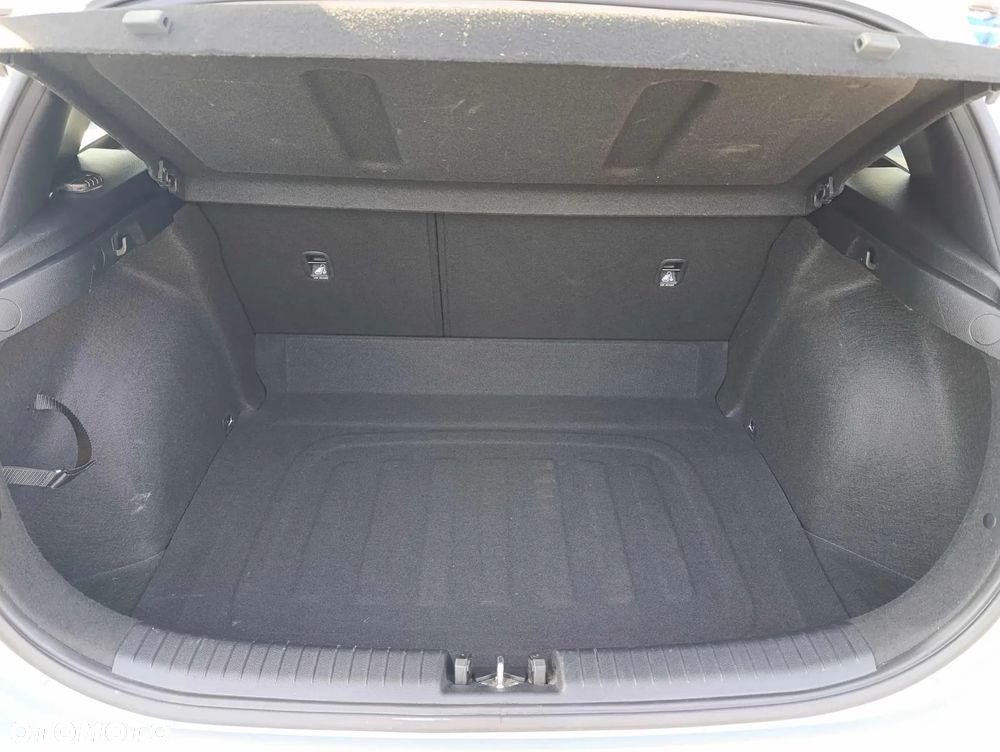 Kia Ceed 1.5 T-GDI S - 10