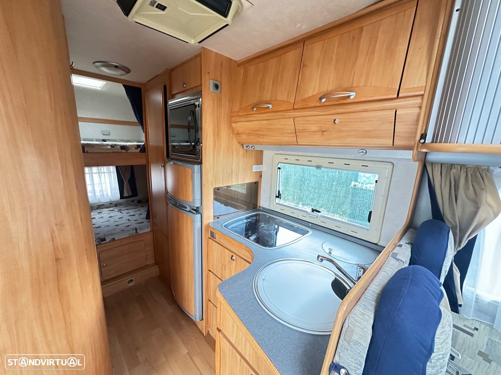 Adria Coral 680SK - 13