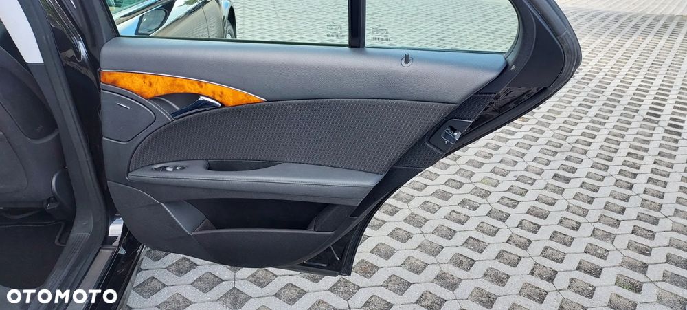 Mercedes-Benz Klasa E - 37