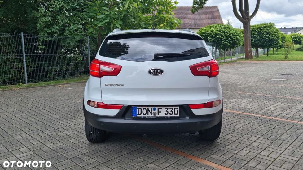 Kia Sportage 2.0 S - 9