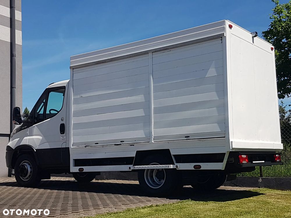 Iveco 70C18 KONTENER ROLETY BOK DO TRANSPORTU WODY 3,23x2,21x1,86 KLIMA DMC 7000KG RAMA PODWOZIE - 28