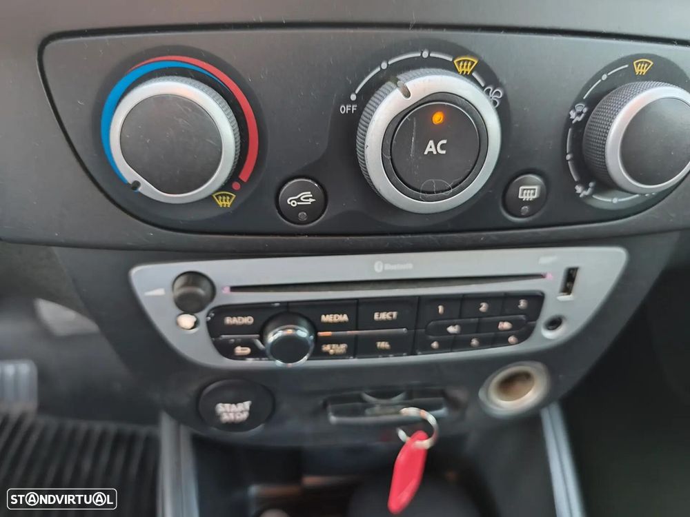 Renault Mégane Sport Tourer 1.5 dCi Dynamique S - 12