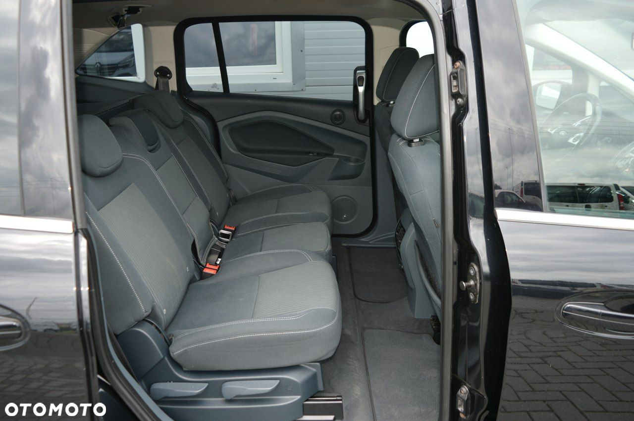 Ford Grand C-MAX 2.0 TDCi Champions Edition - 34