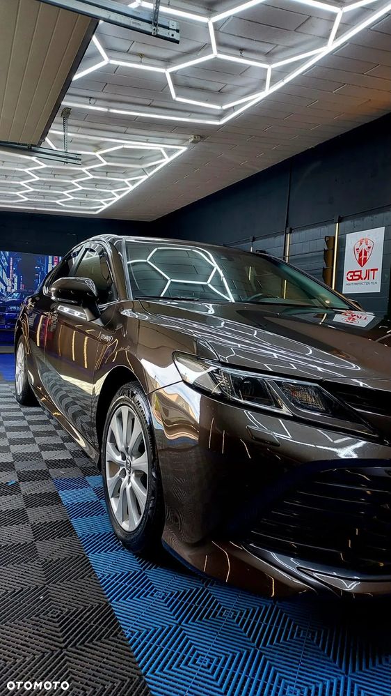 Toyota Camry 2.5 Hybrid Comfort CVT - 2