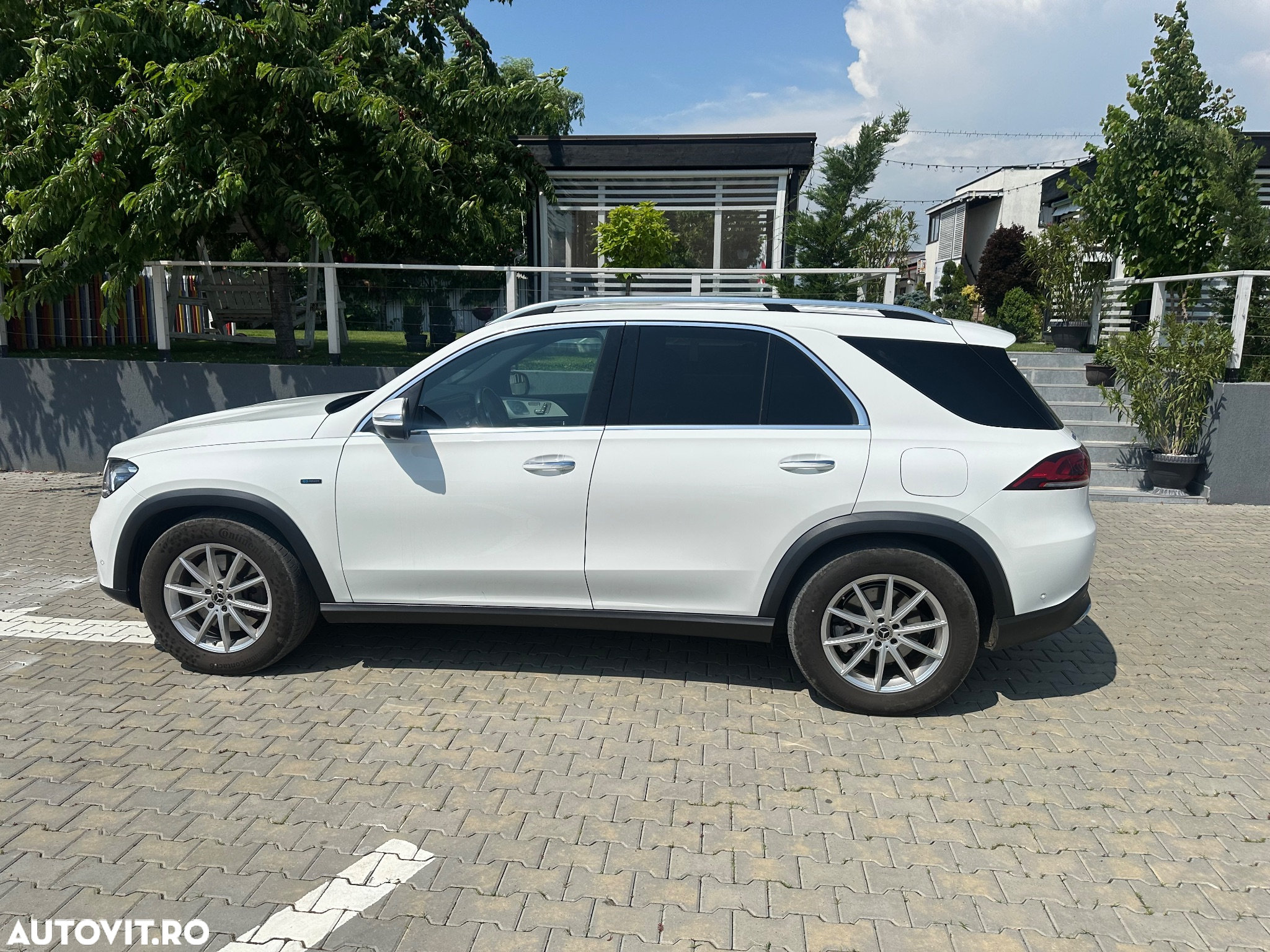 Mercedes-Benz GLE 350 e 4MATIC - 4