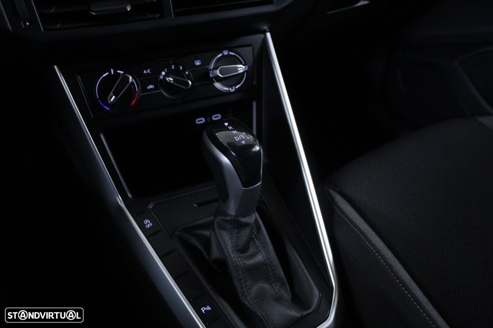 VW Polo 1.0 TSI Life DSG - 32