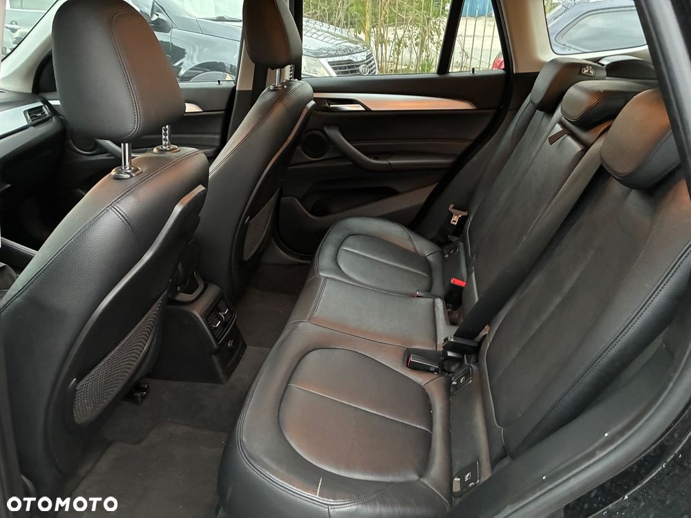 BMW X1 sDrive18d - 9