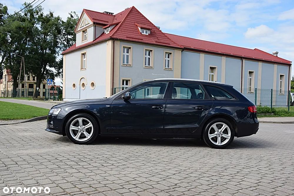Audi A4 Avant 2.0 TDI DPF S line Sportpaket - 9