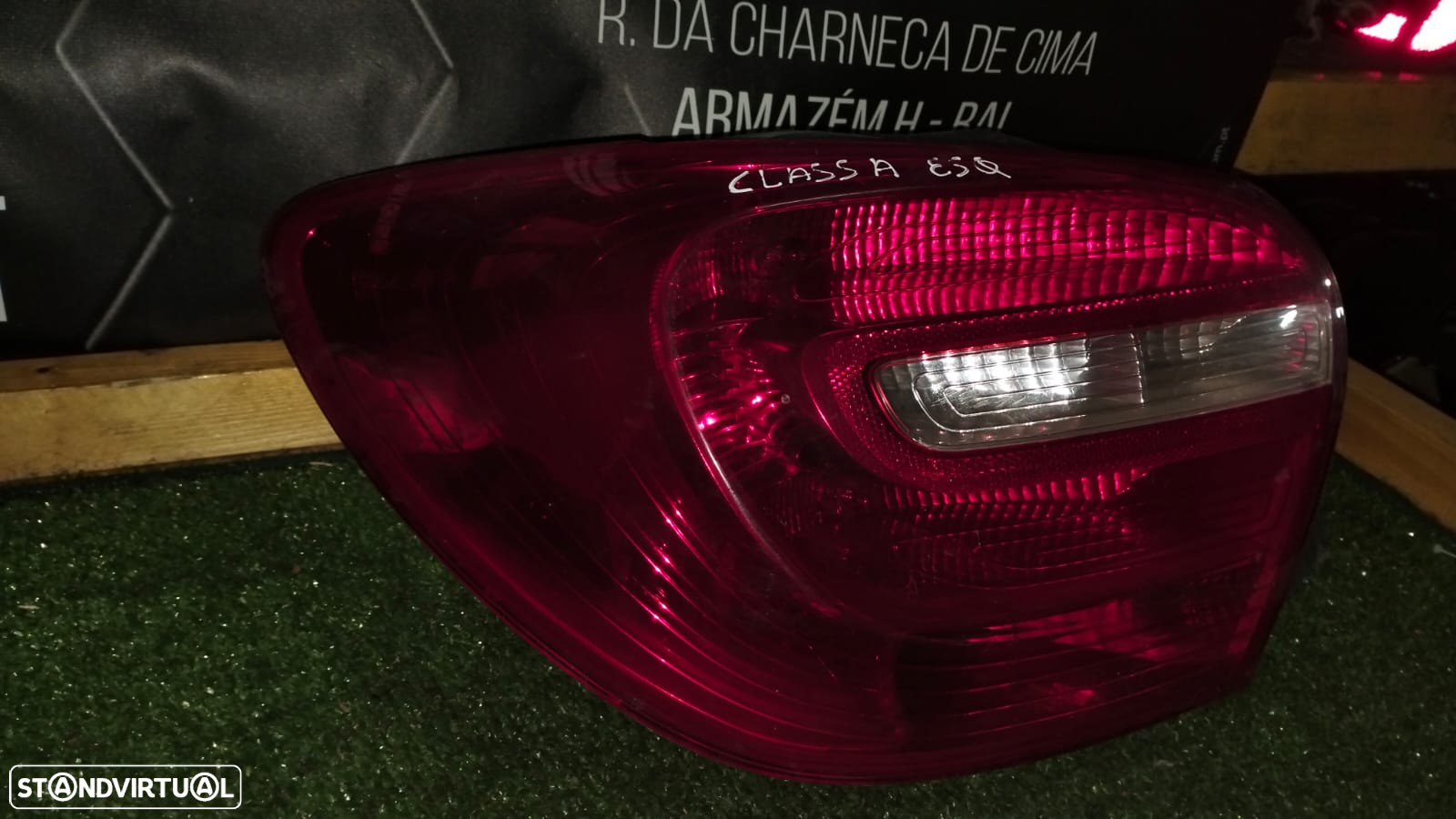 Farolim traseiro esquerdo Mercedes Class A 2015 - 2