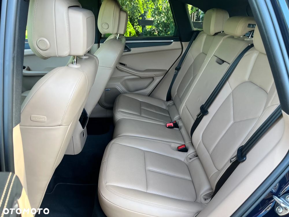 Porsche Macan Standard - 21
