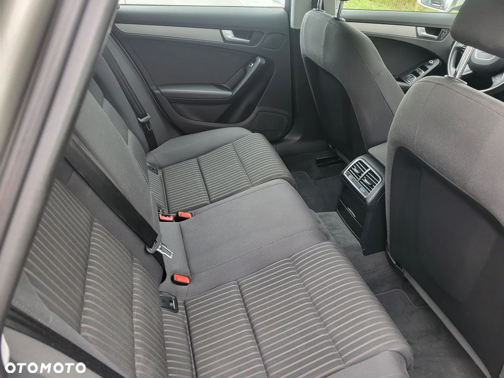 Audi A4 Limousine 1.8 TFSI Attraction - 23