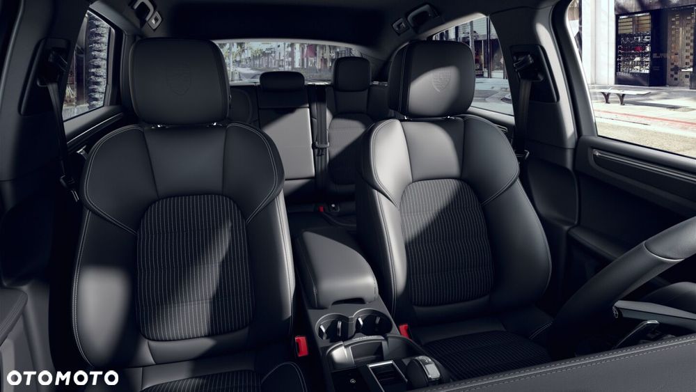 Porsche Macan T - 15