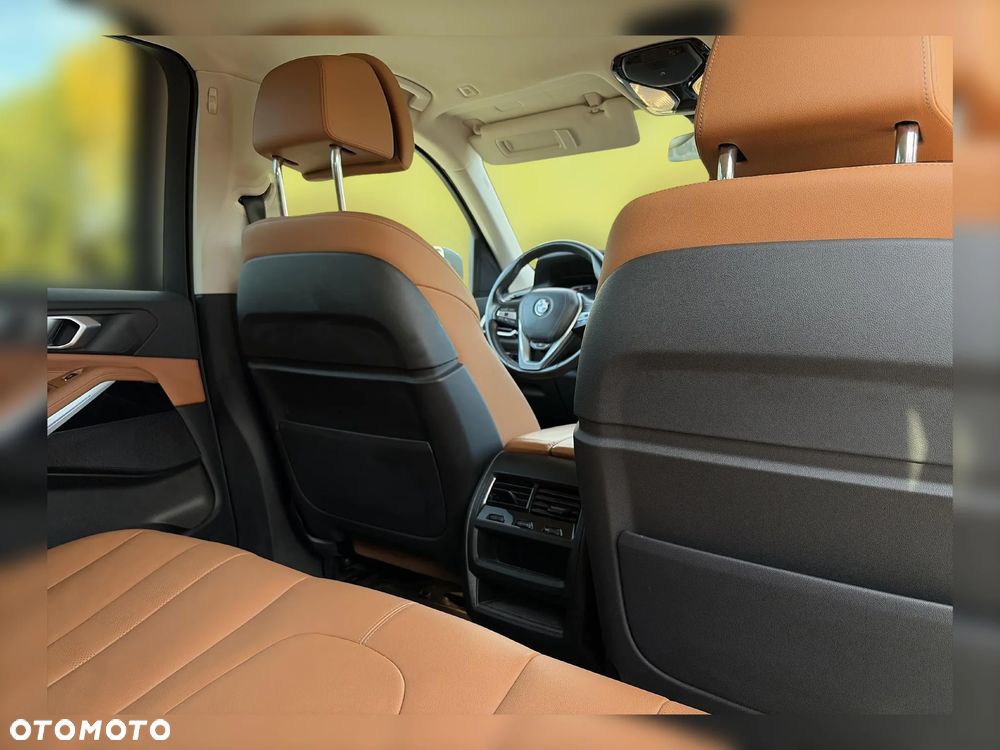 BMW X5 xDrive25d - 22