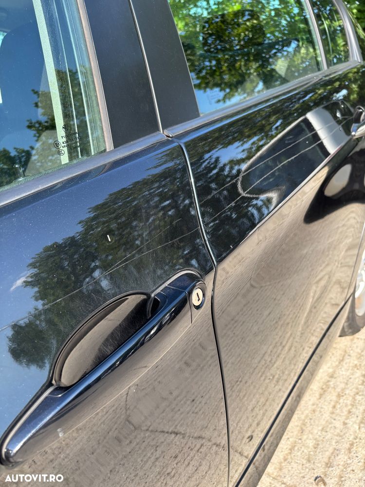BMW Seria 3 318d - 22
