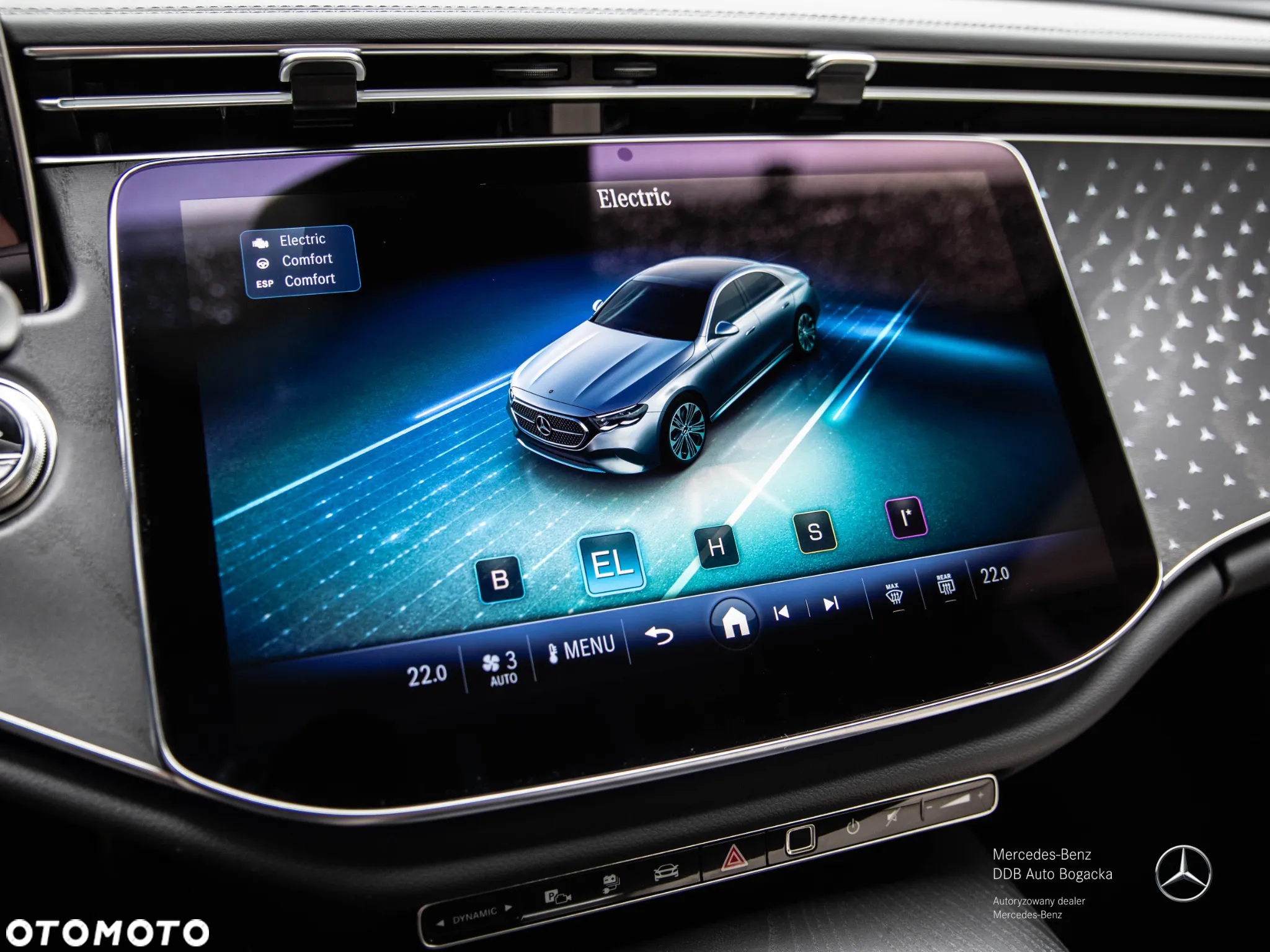 Mercedes-Benz Klasa E 300 de PHEV 4-Matic AMG 9G-Tronic - 12