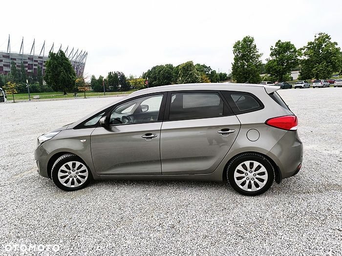 Kia Carens - 6