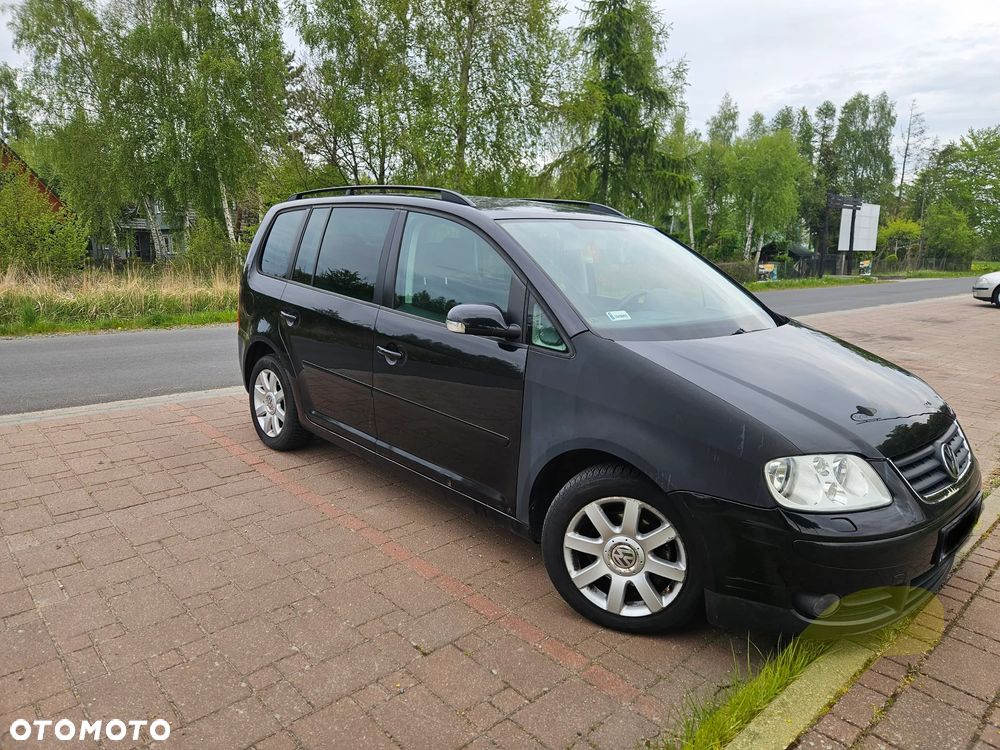 Volkswagen Touran 2.0 TDI Highline DSG - 3