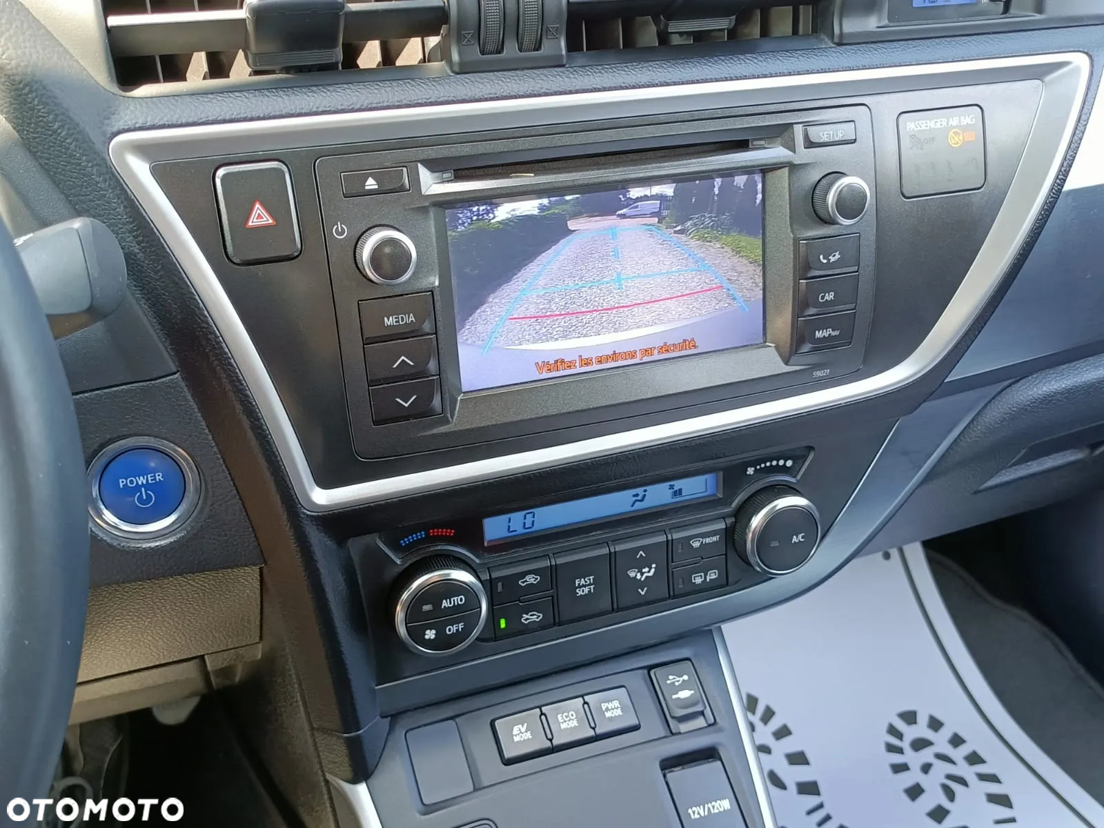Toyota Auris - 17