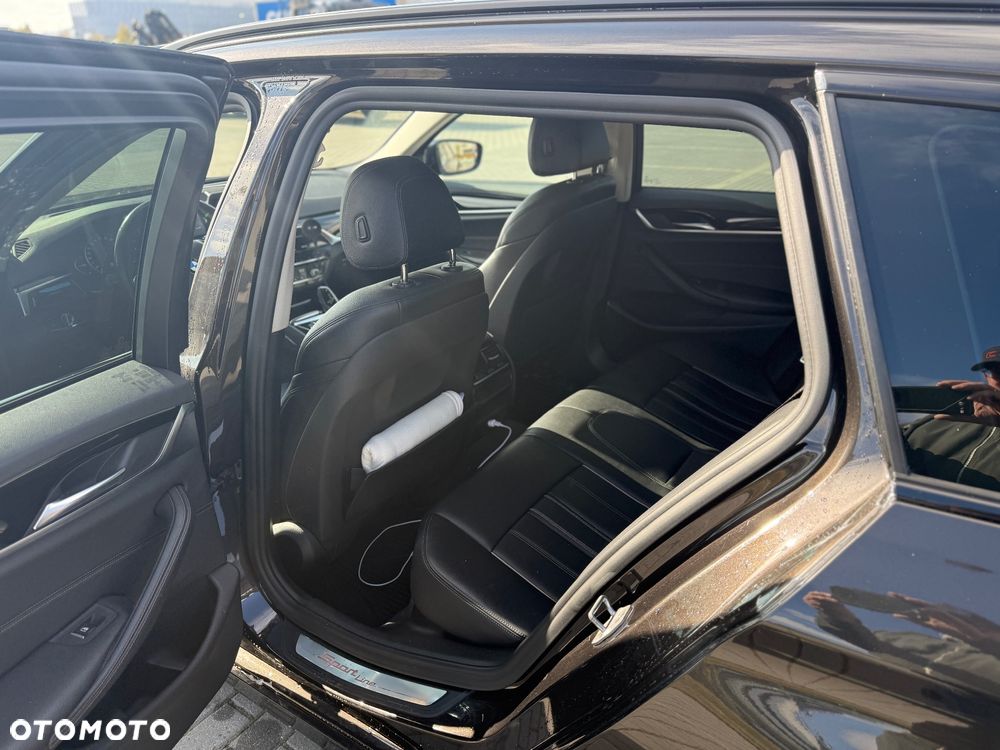 BMW Seria 5 520d Touring Sport Line - 6