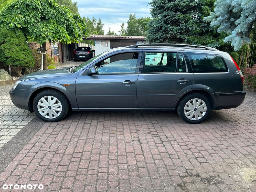 Ford Mondeo 2.0 Trend - 14