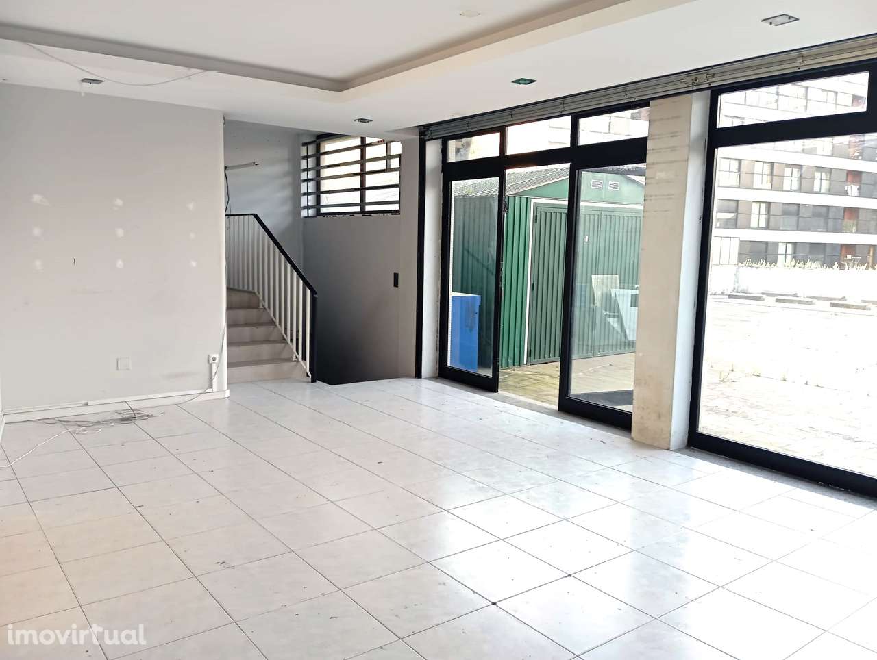 Loja c/ 180m² + Terraço (200m²) - Circunvalação (H.S.João) - Porto - Grande imagem: 5/29
