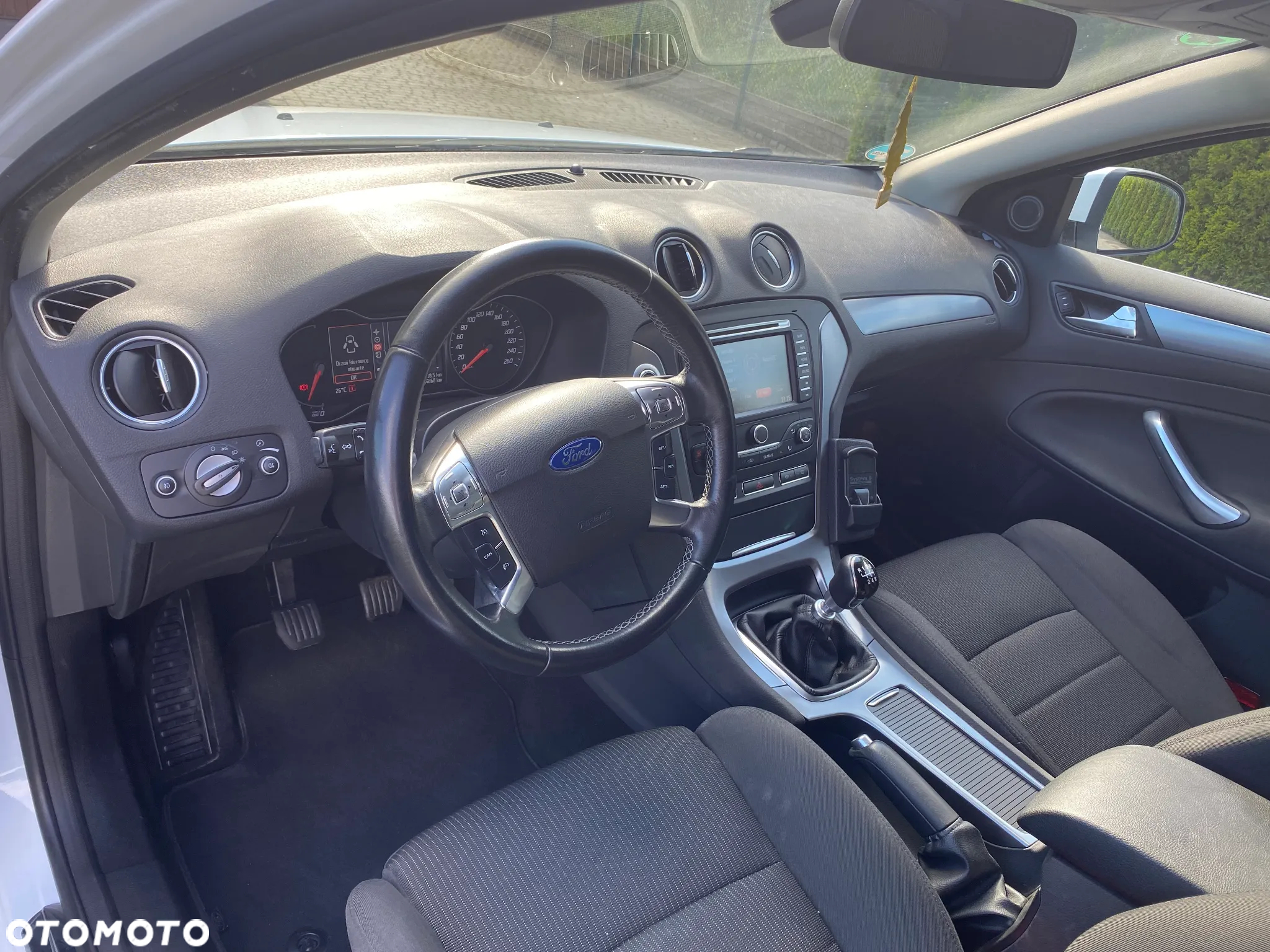 Ford Mondeo 2.0 TDCI Business Edition - 13