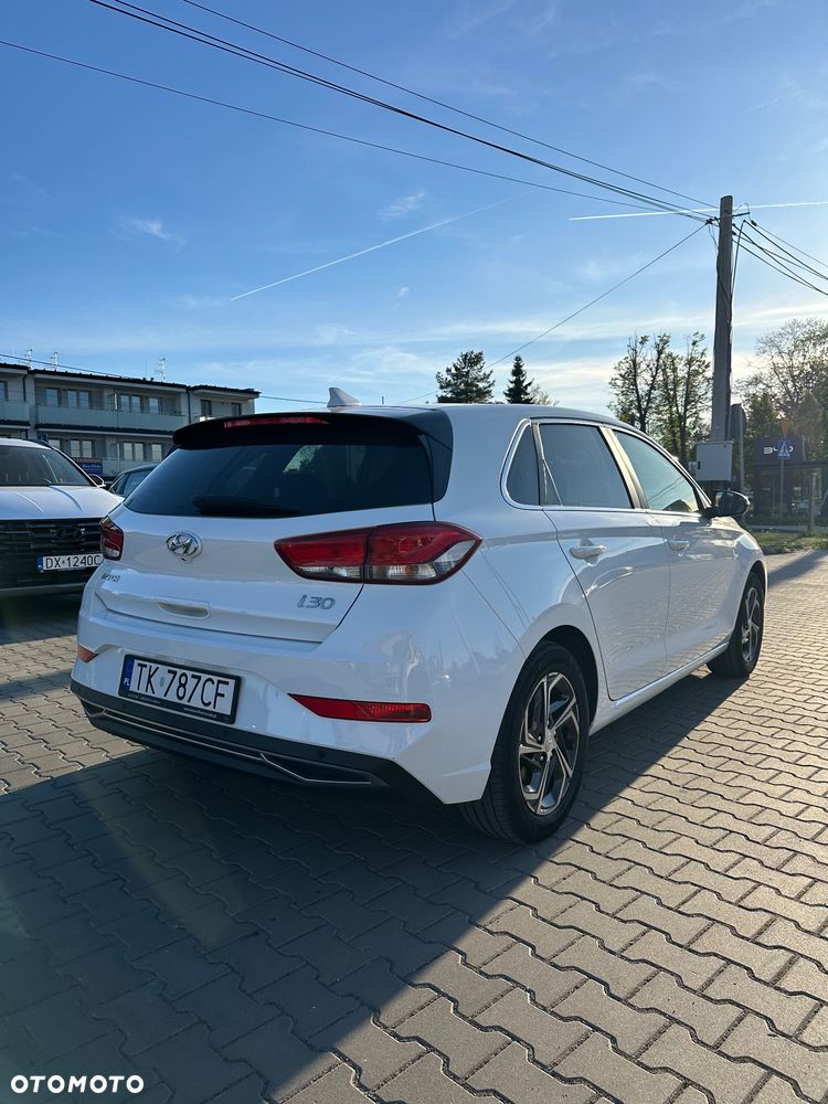Hyundai i30 1.5 DPI Smart - 3