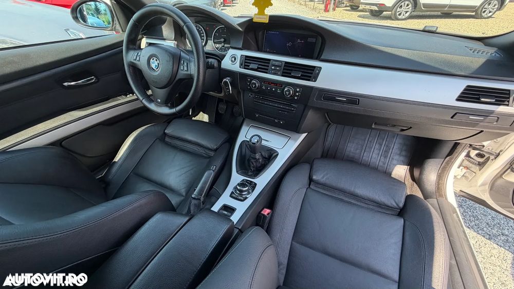 BMW Seria 3 320i M Sport Edition - 9