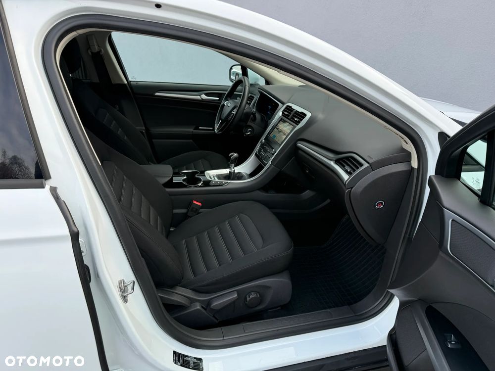 Ford Mondeo 2.0 TDCi Ambiente - 10