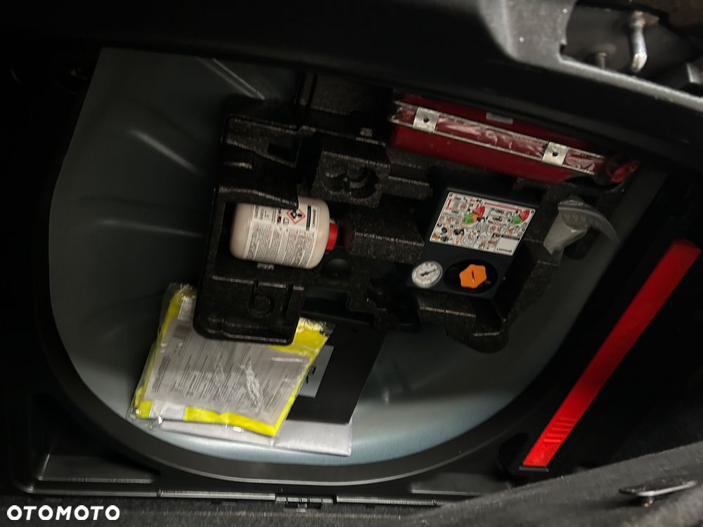 Volvo V40 D2 Drive-E Dynamic Edition - 23