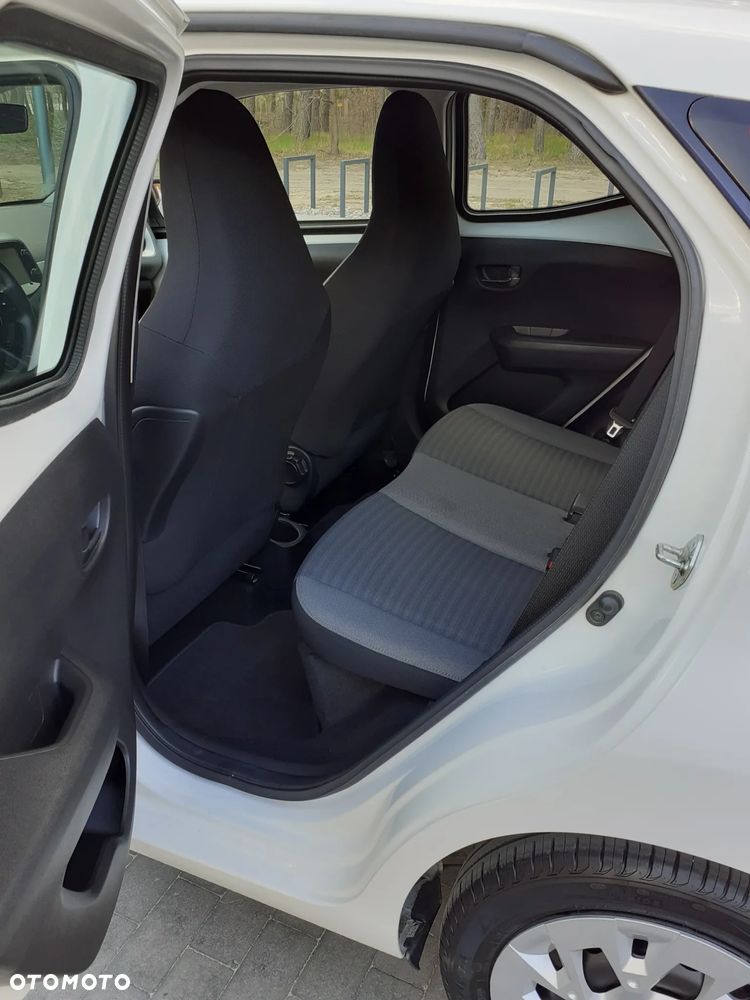 Toyota Aygo x-play connect - 13