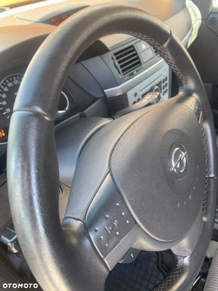 Opel Meriva 1.6 Cosmo MTA - 17