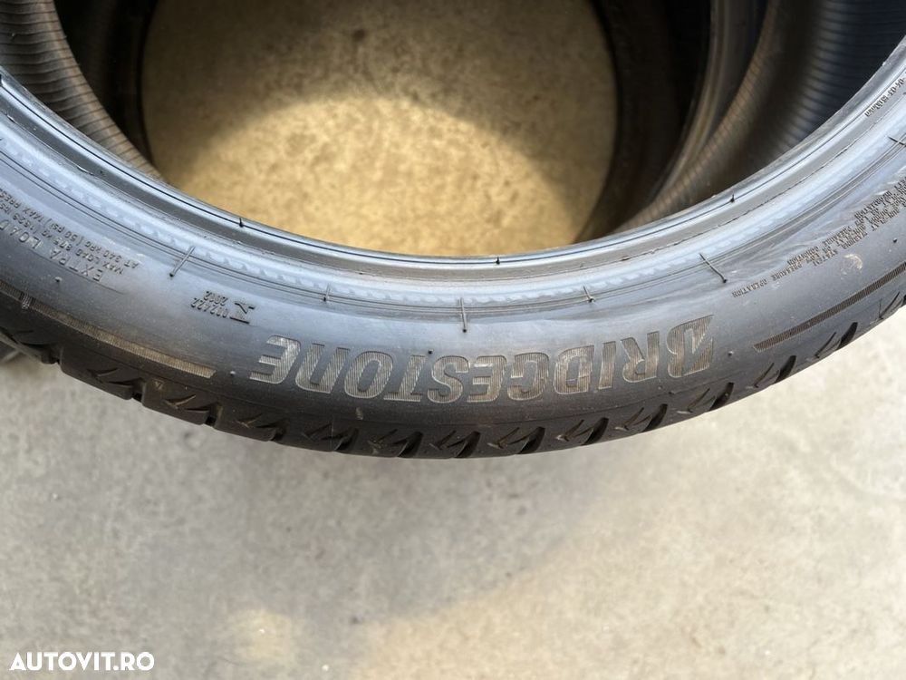vând 2 anvelope 275/35/21 bridgestone de vară cu runflat ca noi - 4