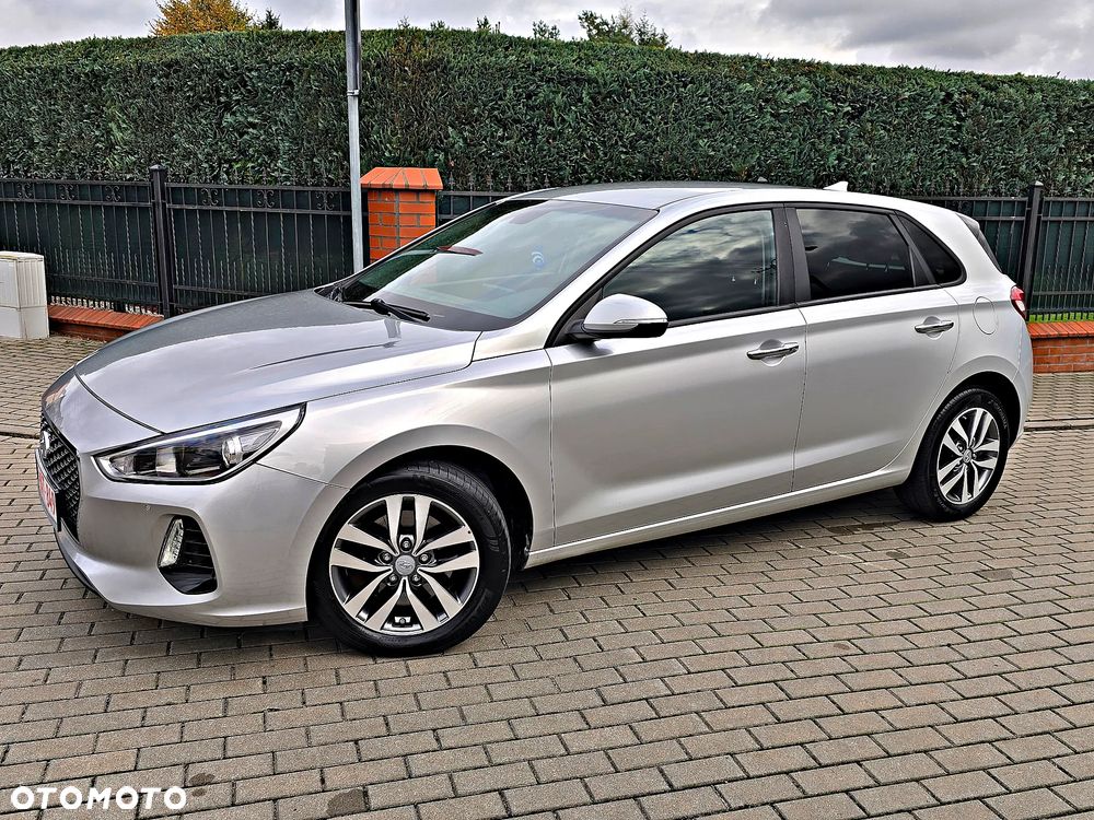 Hyundai i30 1.6 CRDI Fifa World Cup Edition - 12