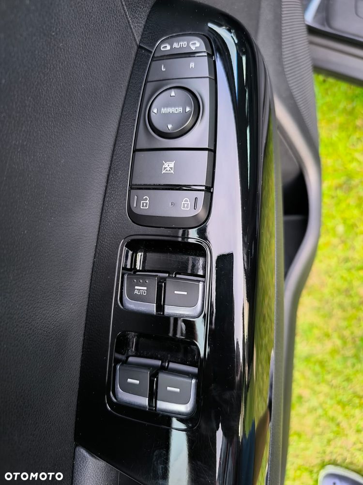 Kia Sportage 1.6 T-GDI AWD VISION - 18
