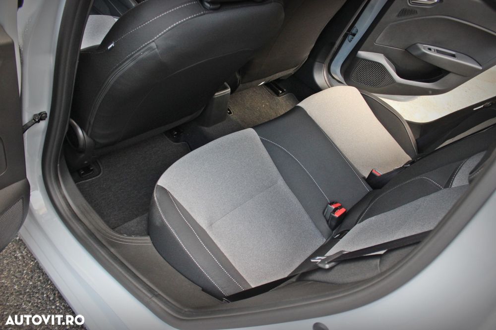 Renault Clio - 7