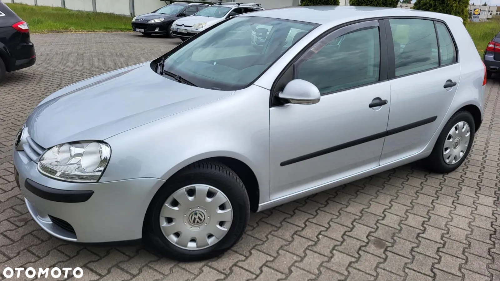 Volkswagen Golf 1.6 Trendline - 17