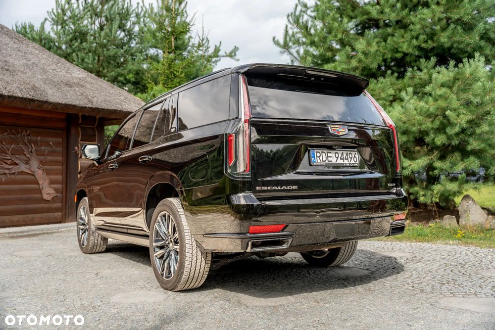 Cadillac Escalade - 12