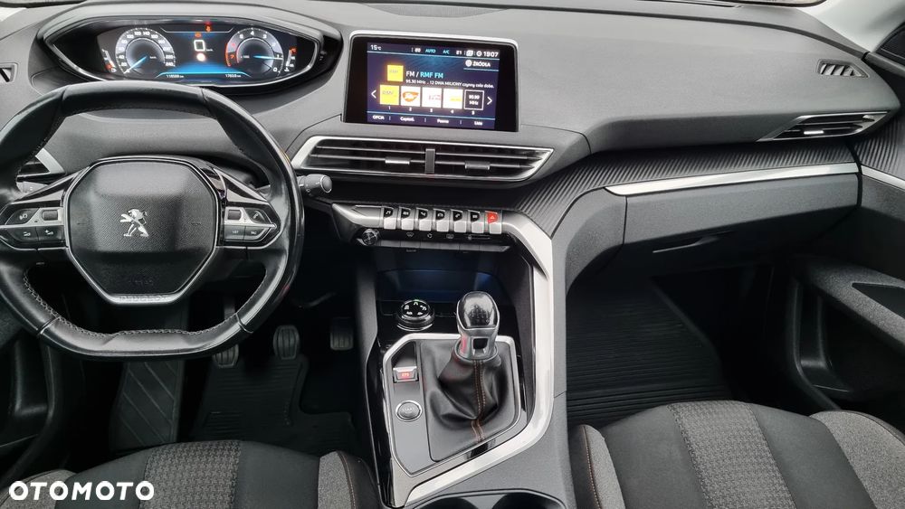 Peugeot 5008 - 23