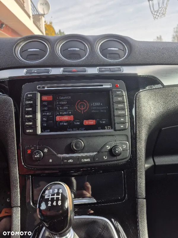 Ford Galaxy 2.0 TDCi Titanium - 14