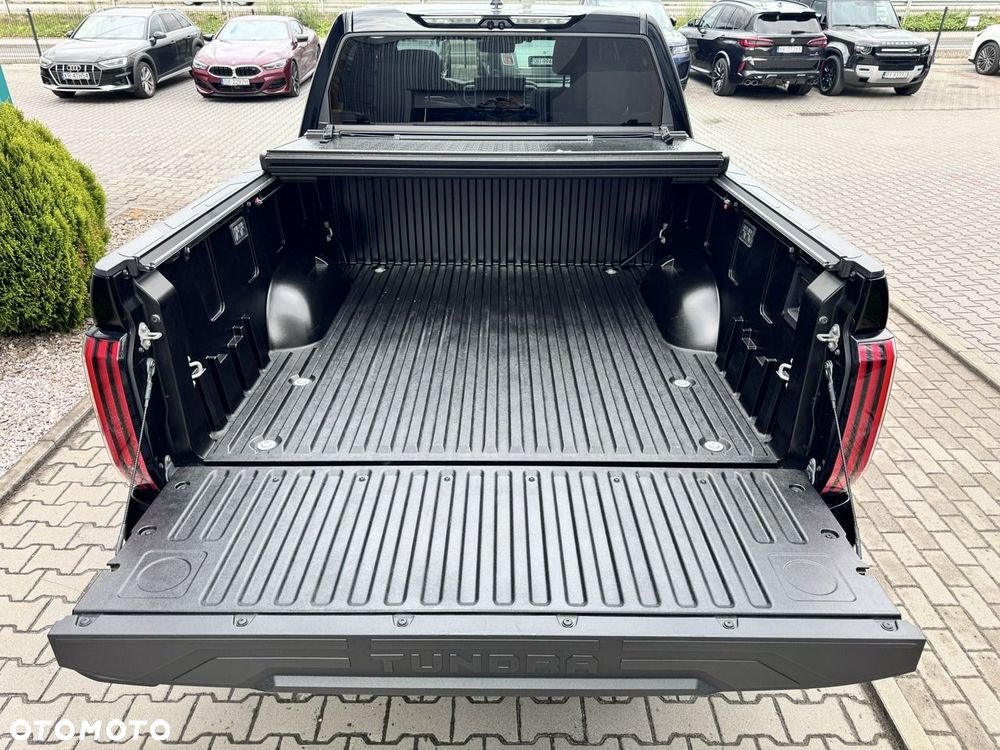 Toyota Tundra - 16