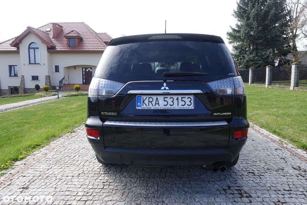 Mitsubishi Outlander 2.0 DID Intense + - 8