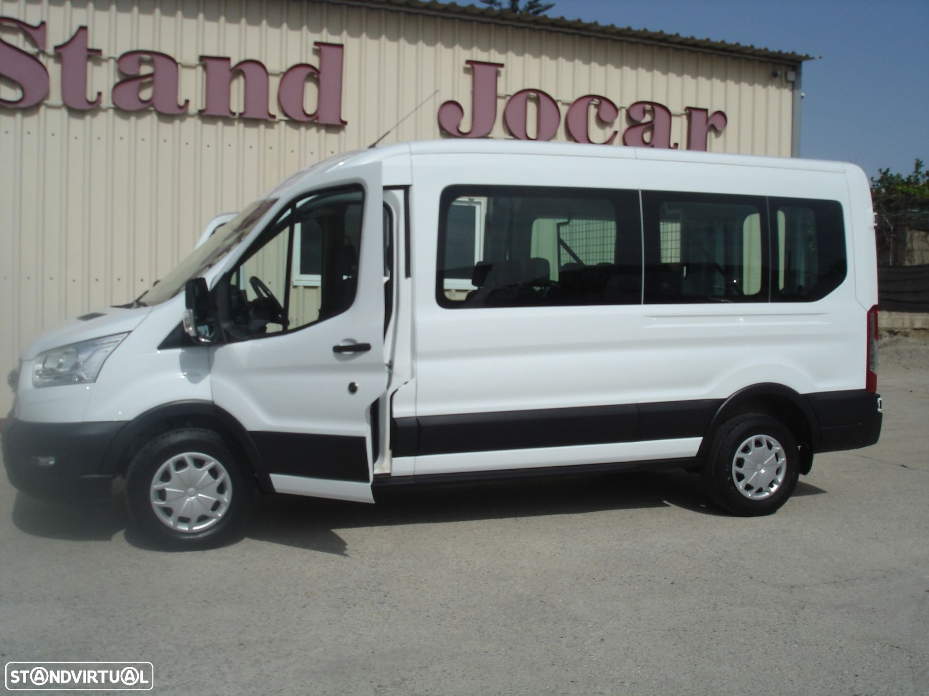 Ford Transit - 25