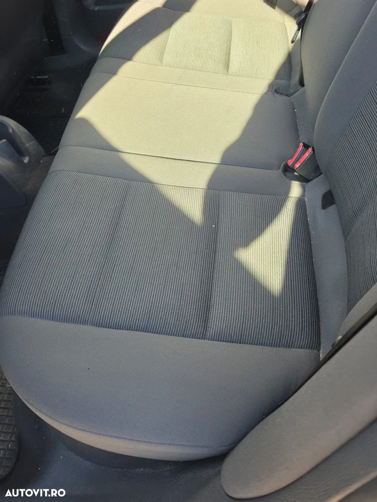 Volkswagen Golf 2.0 SDI Comfortline - 11